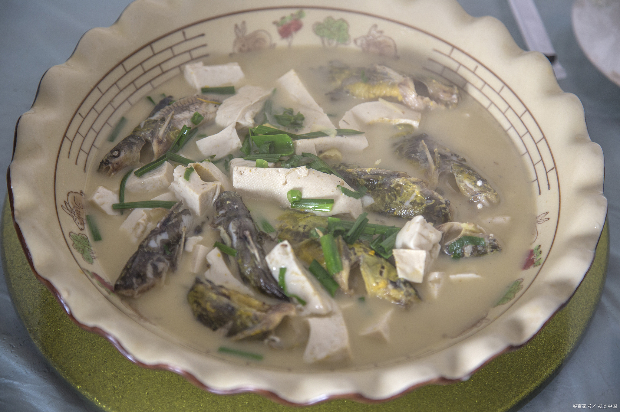 泥鳅钻豆腐:井冈山特色美食,营养丰富又鲜嫩