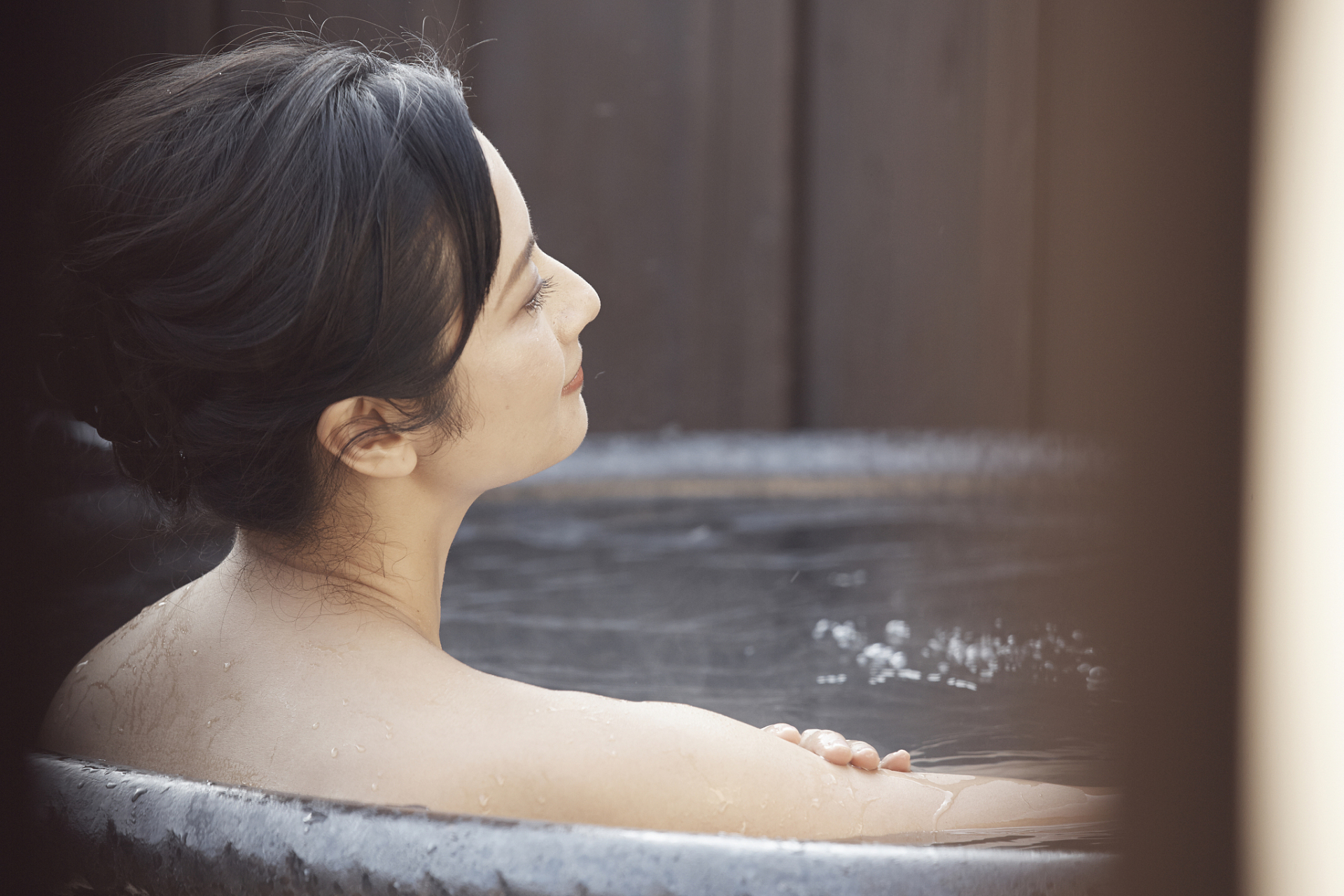 人体最适水温?如何科学洗澡?你能用物理知识解释吗?