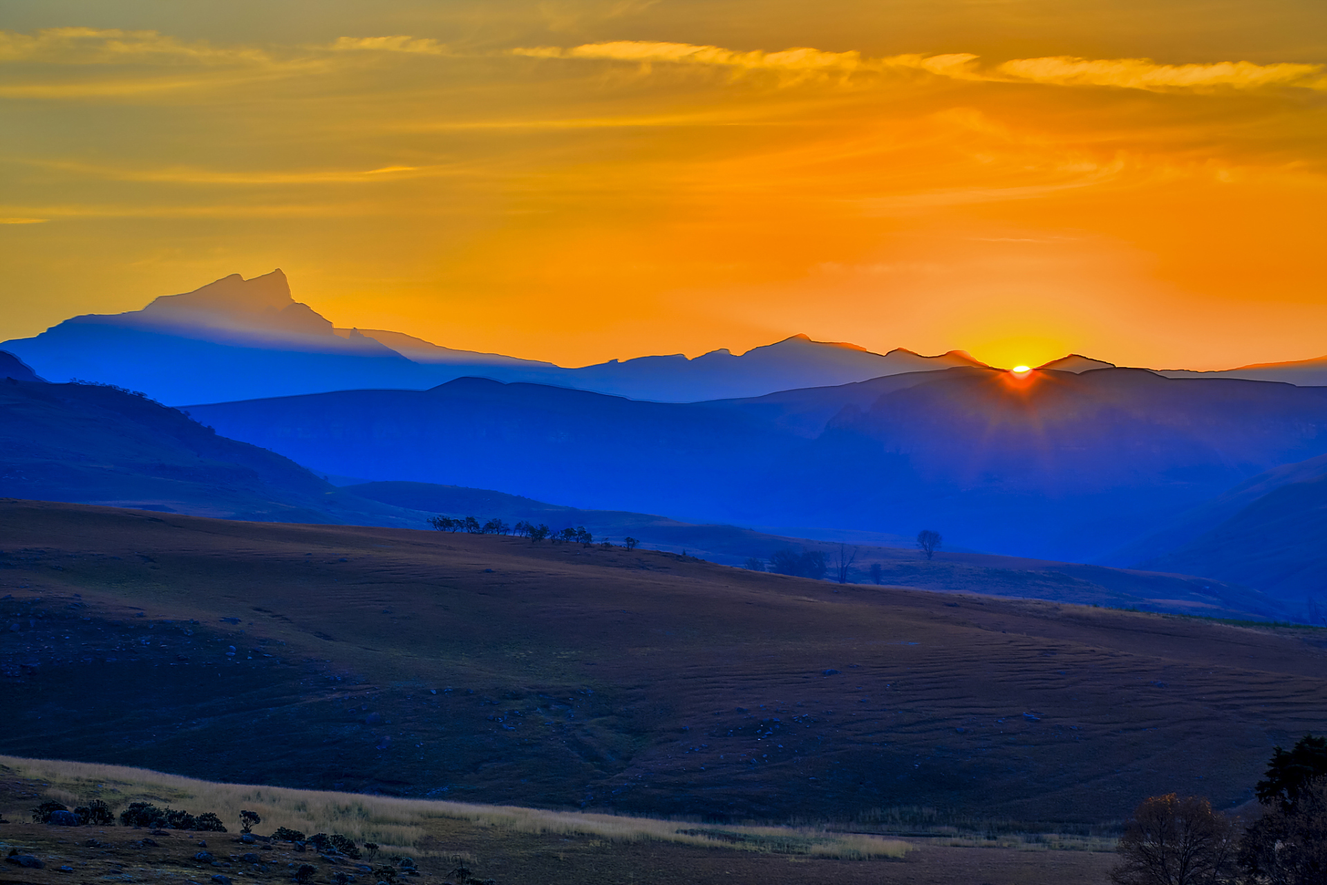 "无论我们最后生疏成什么样子,曾经对你的好都是真的.