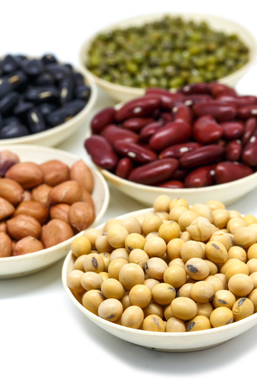 相比于精米白面,杂豆在提供碳水化物的同时带来更多膳食纤维,钾,镁