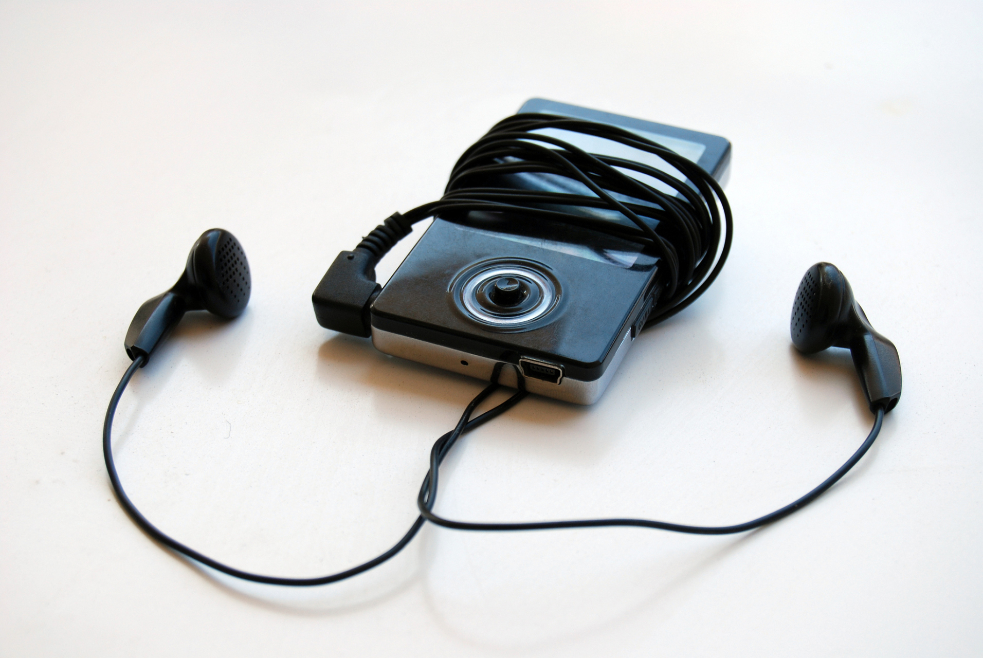 联想thinkplus lp40 二代2023升级款真无线蓝牙耳机,是一款非常出色的