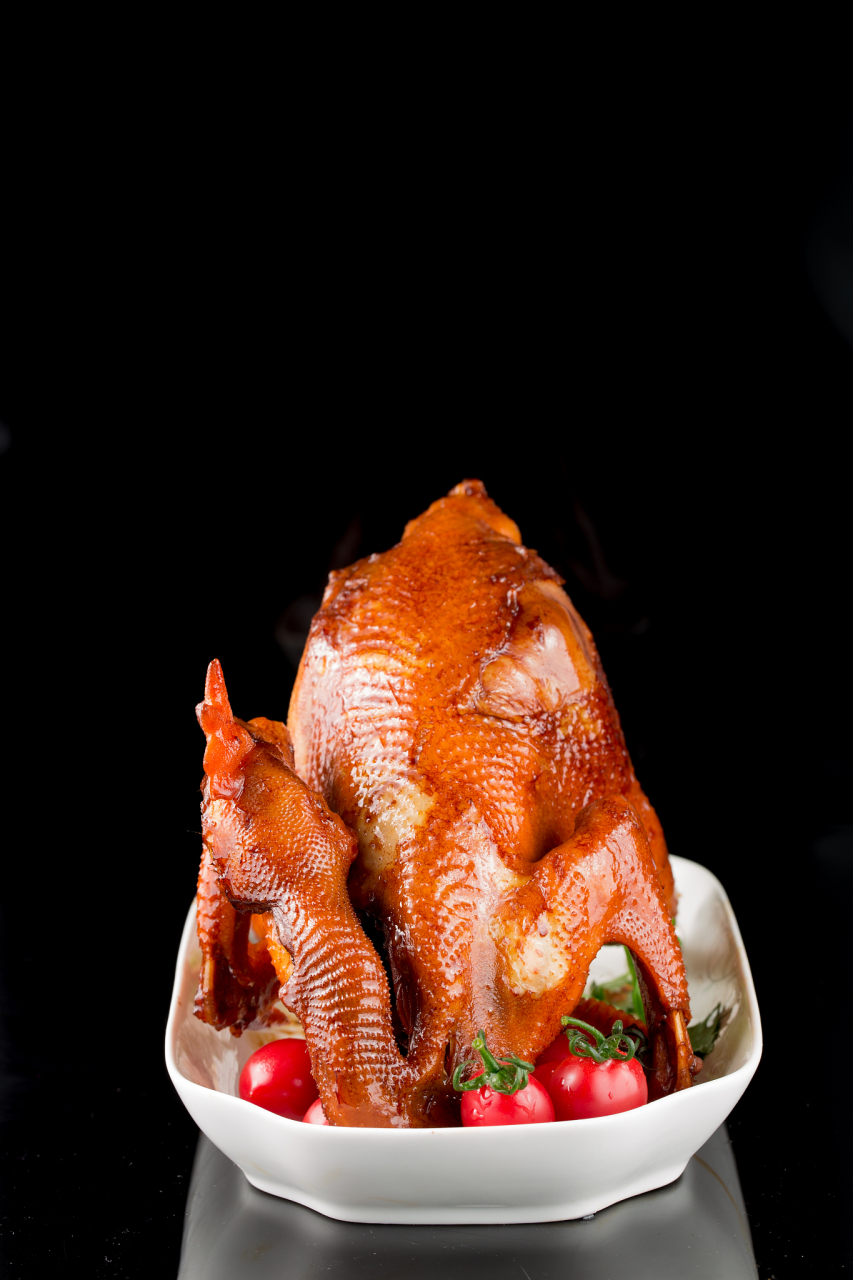 内蒙古各地的传统美食味道--卓资山熏鸡 卓资山熏鸡是内蒙古自治区