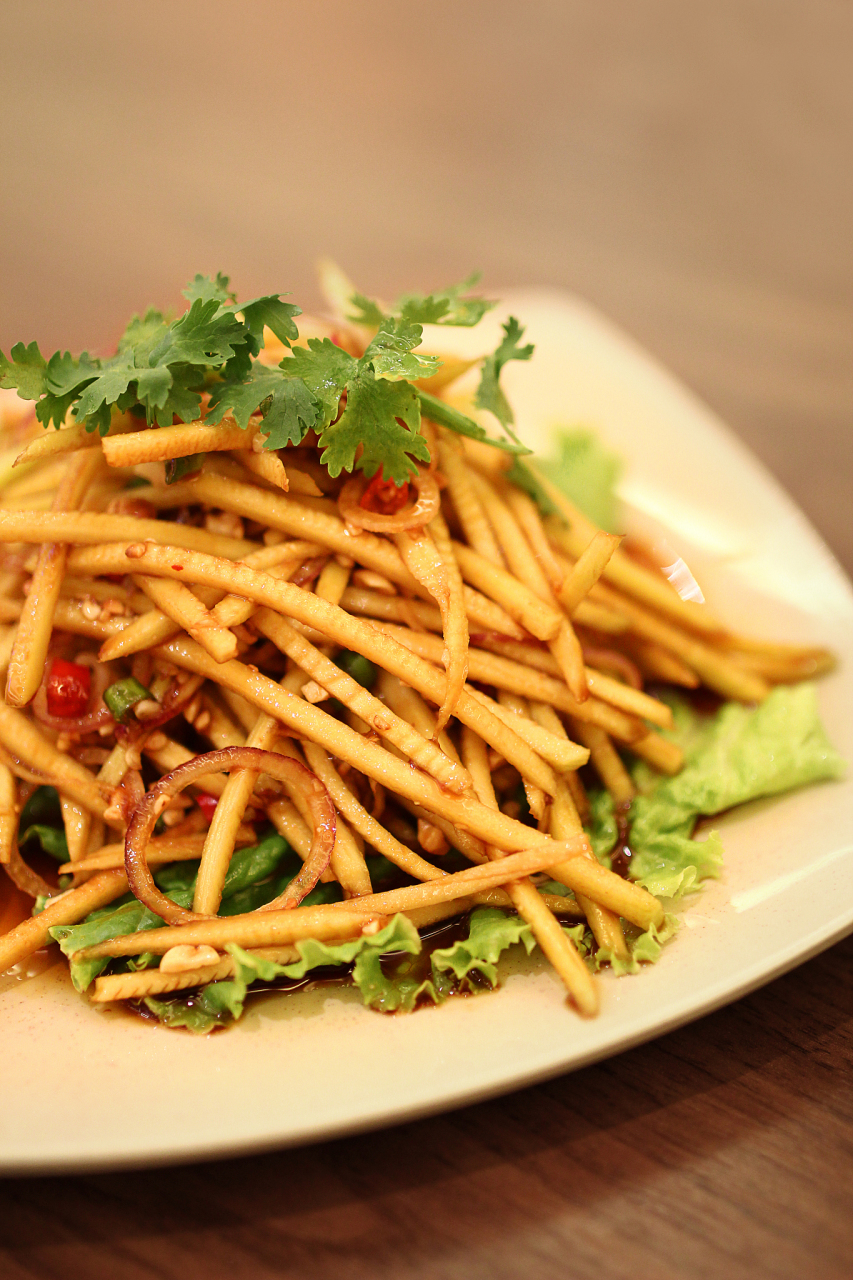 馓子是比较常见的油炸食品,来道简单的凉拌馓子吧#油