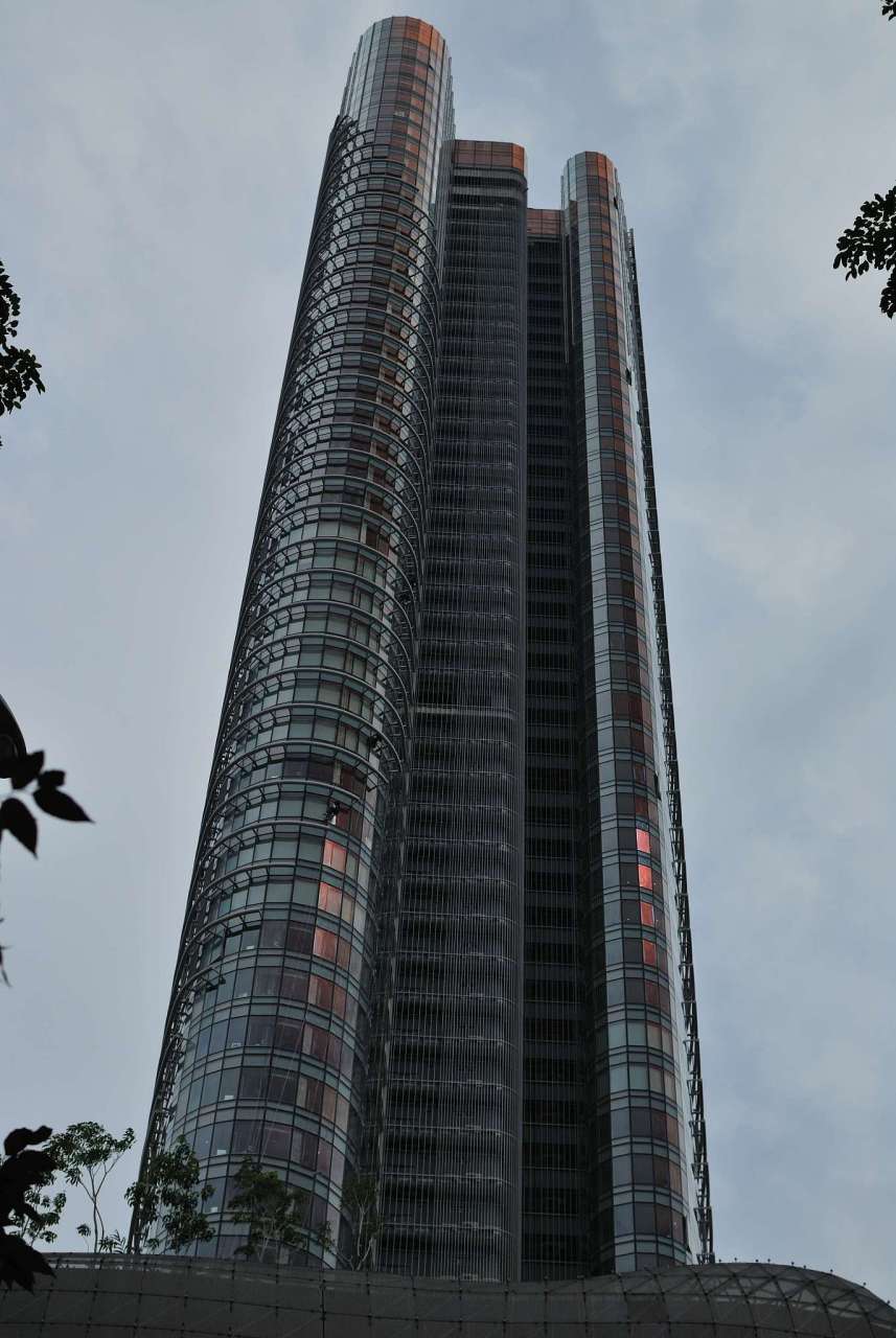 新浪财经全球市场7*24小时直播【恒大香港总部大楼拆牌更名 新挂牌方