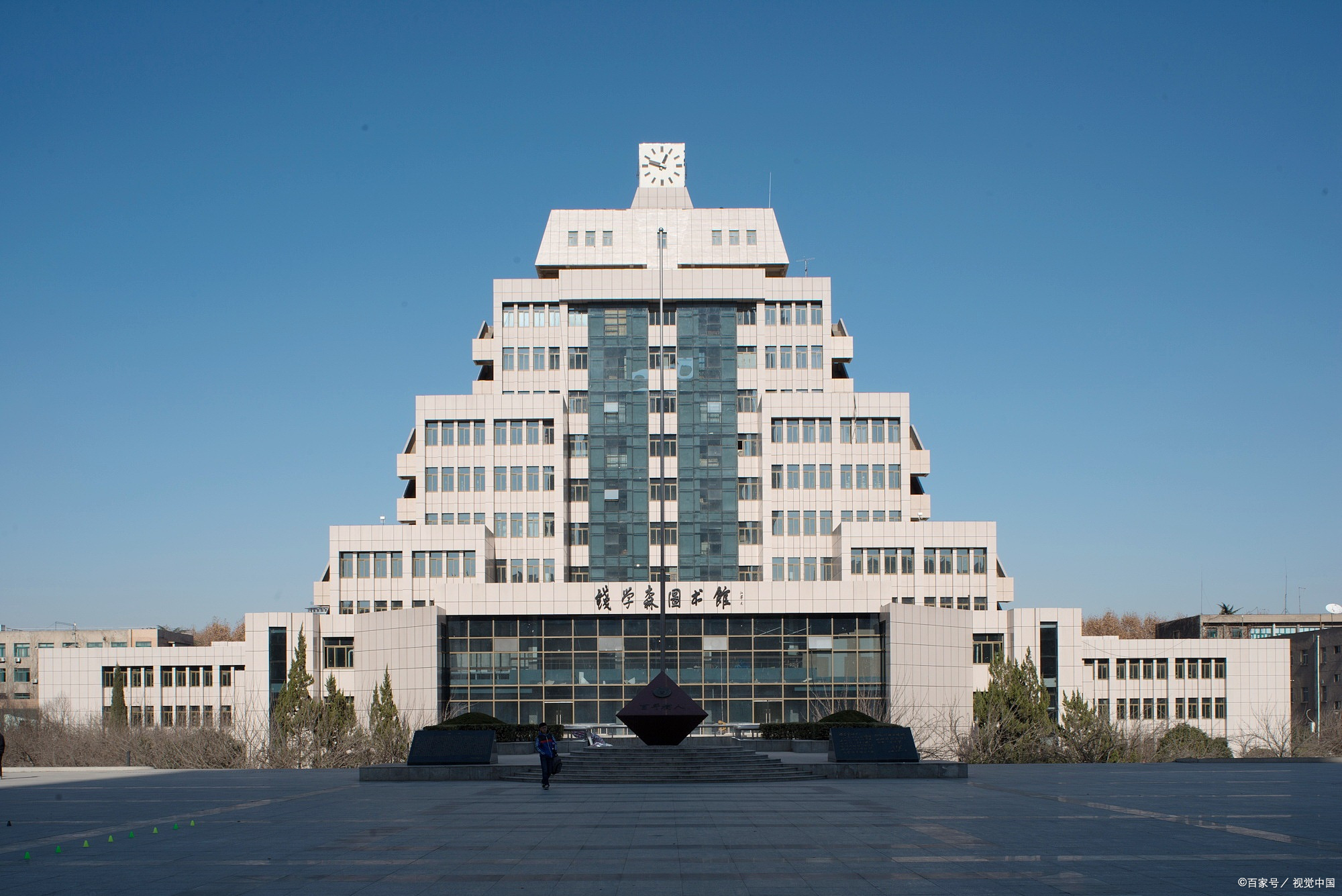 都喜欢军校,怎么选择专业,指挥类专业和非指挥类专业哪个更合适