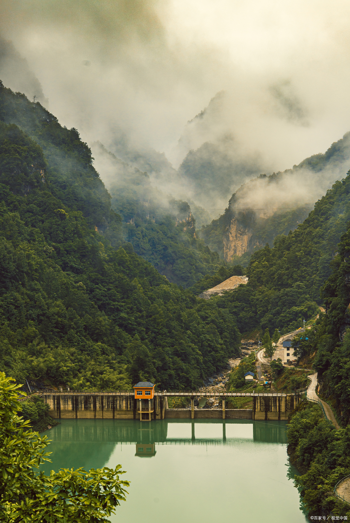 洛阳天池山风景区介绍简介  位于河南省洛阳市嵩县境内的#天池山