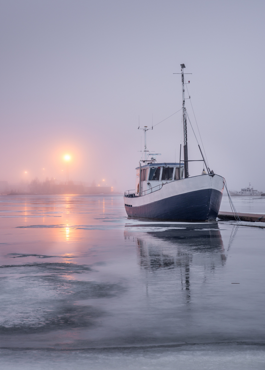 《夜航船》是一本引人入胜的文化常识小百科.