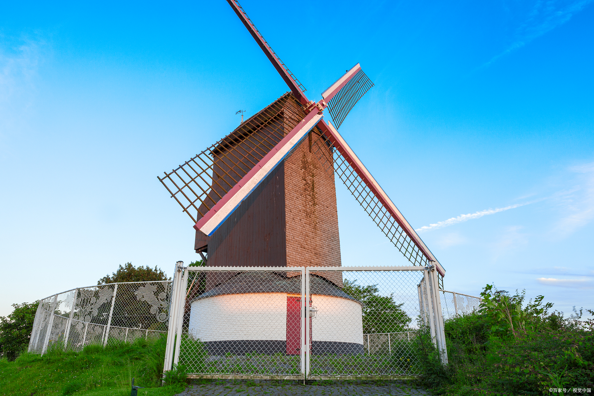 发现小众打卡点!宜宾金潭湾风车阵,拍照很出片!