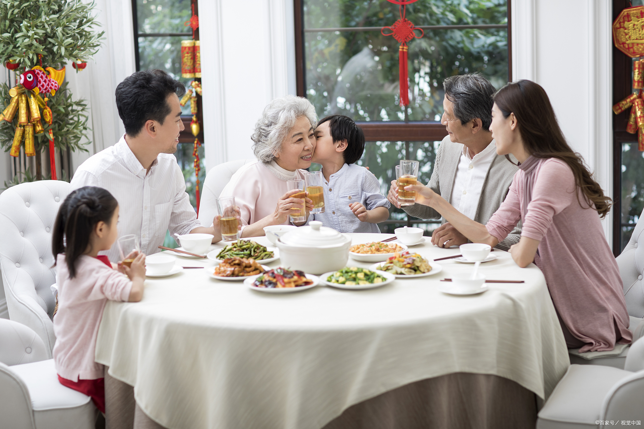 全家人图片的发朋友圈图片