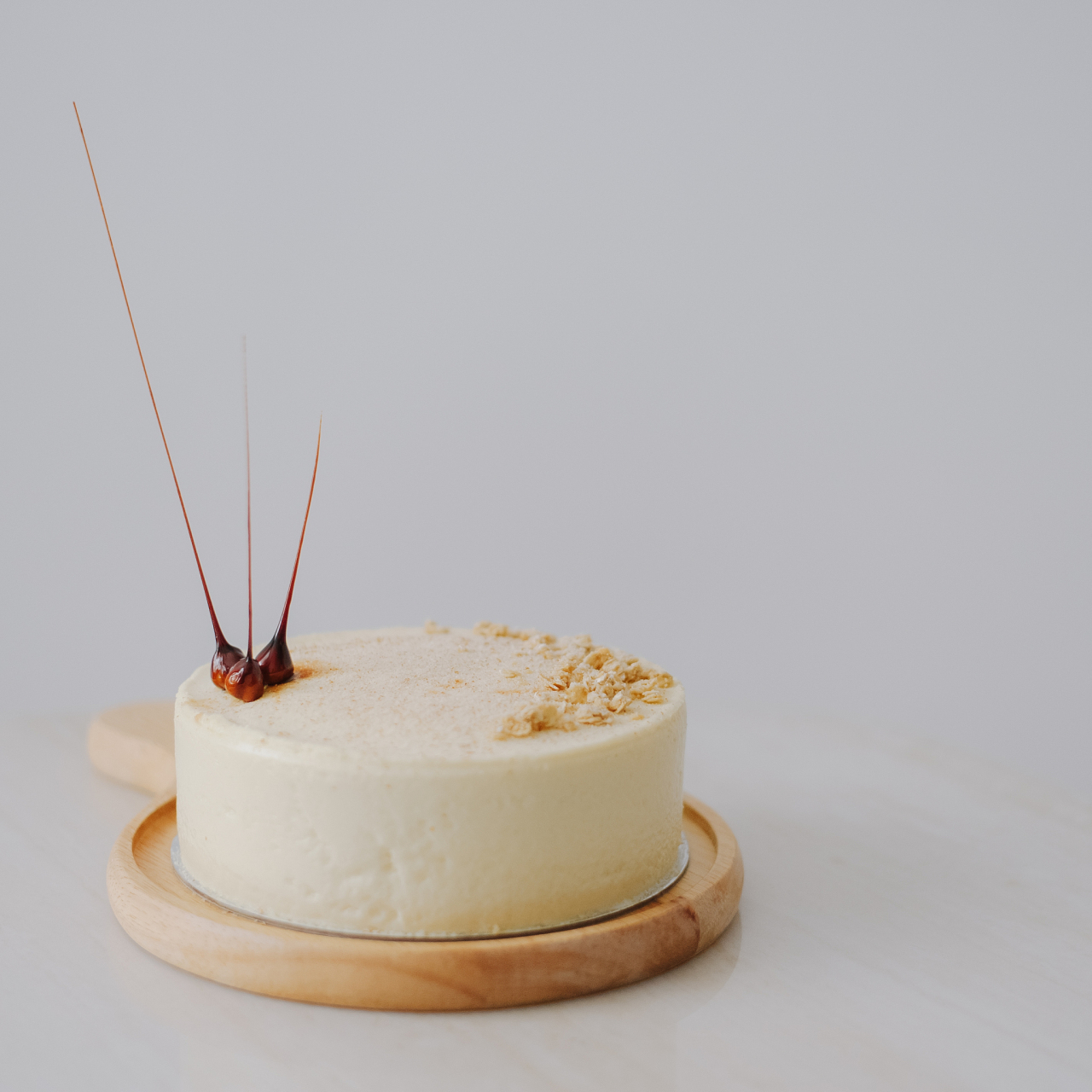 一份椰子慕斯蛋糕,让你在春日里品尝异域风情的美食.