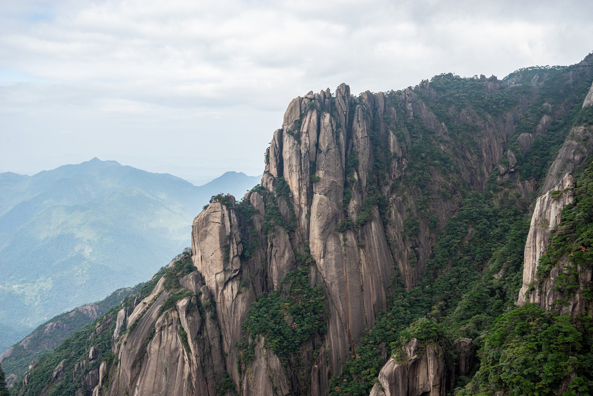 我的三清山旅行故事,暑假去哪玩 暑假期间,我选择了三清山作为我的