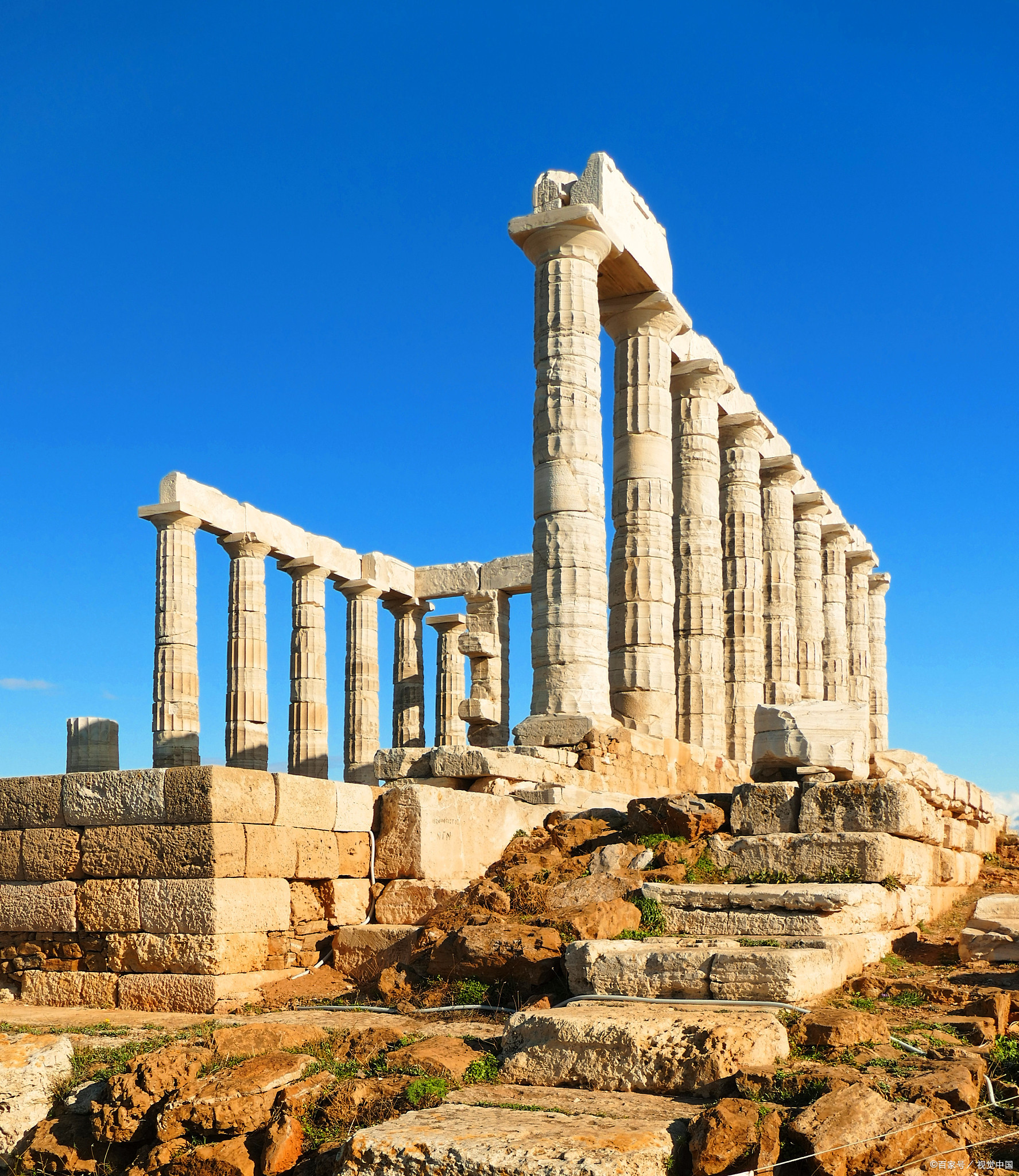 希腊半岛的地理位置