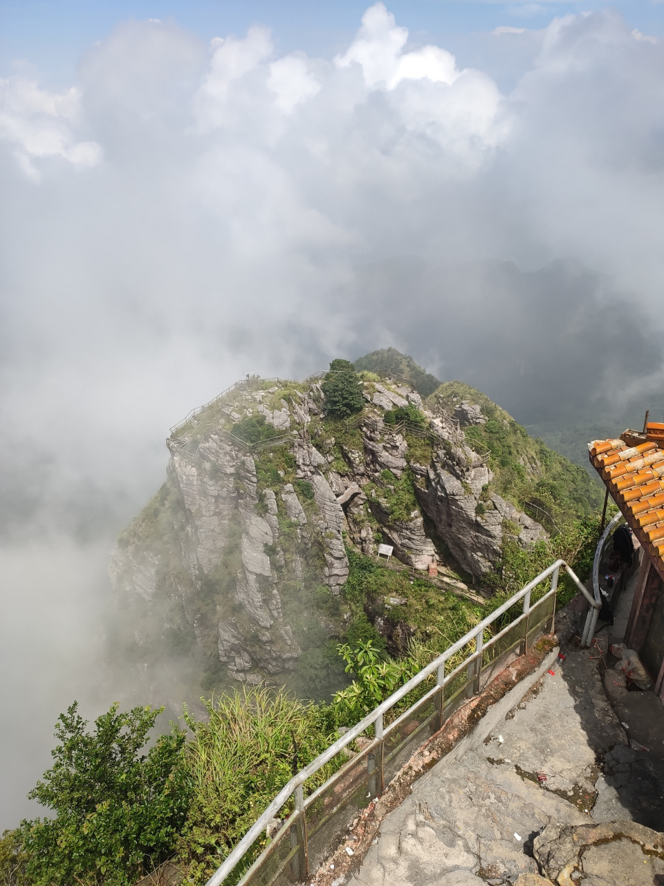 交通 南岳衡山的交通非常便利,您可以选择乘坐火车