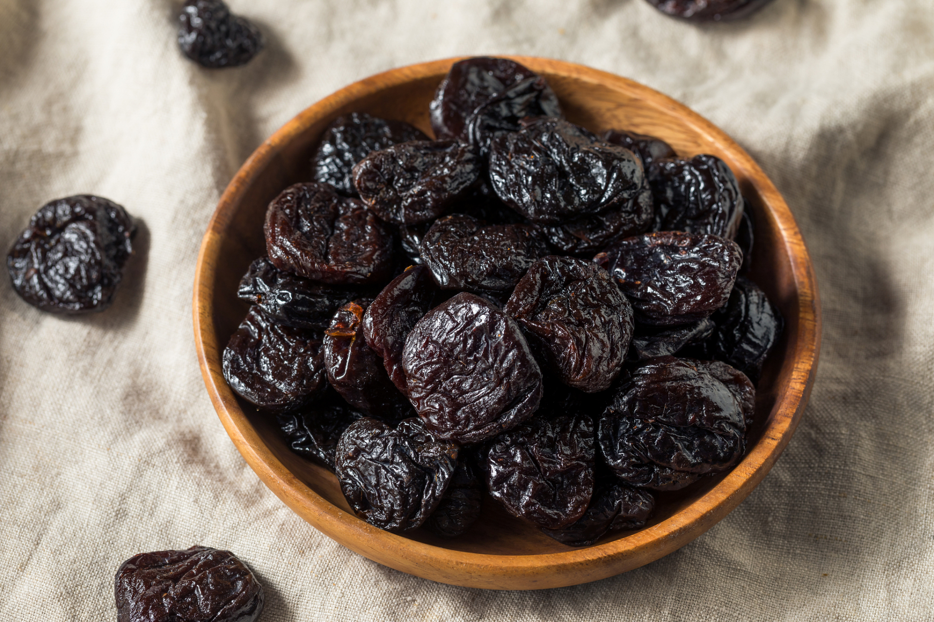 樵荷沃谷自然风干西梅干,口感独特,营养丰富,是健康零食的首选.