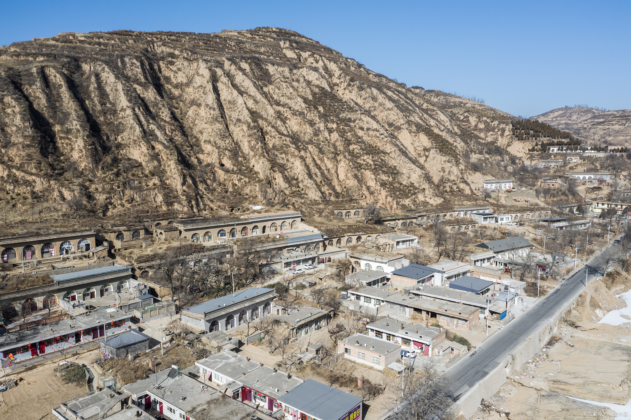 地势坤,君子以厚德载物