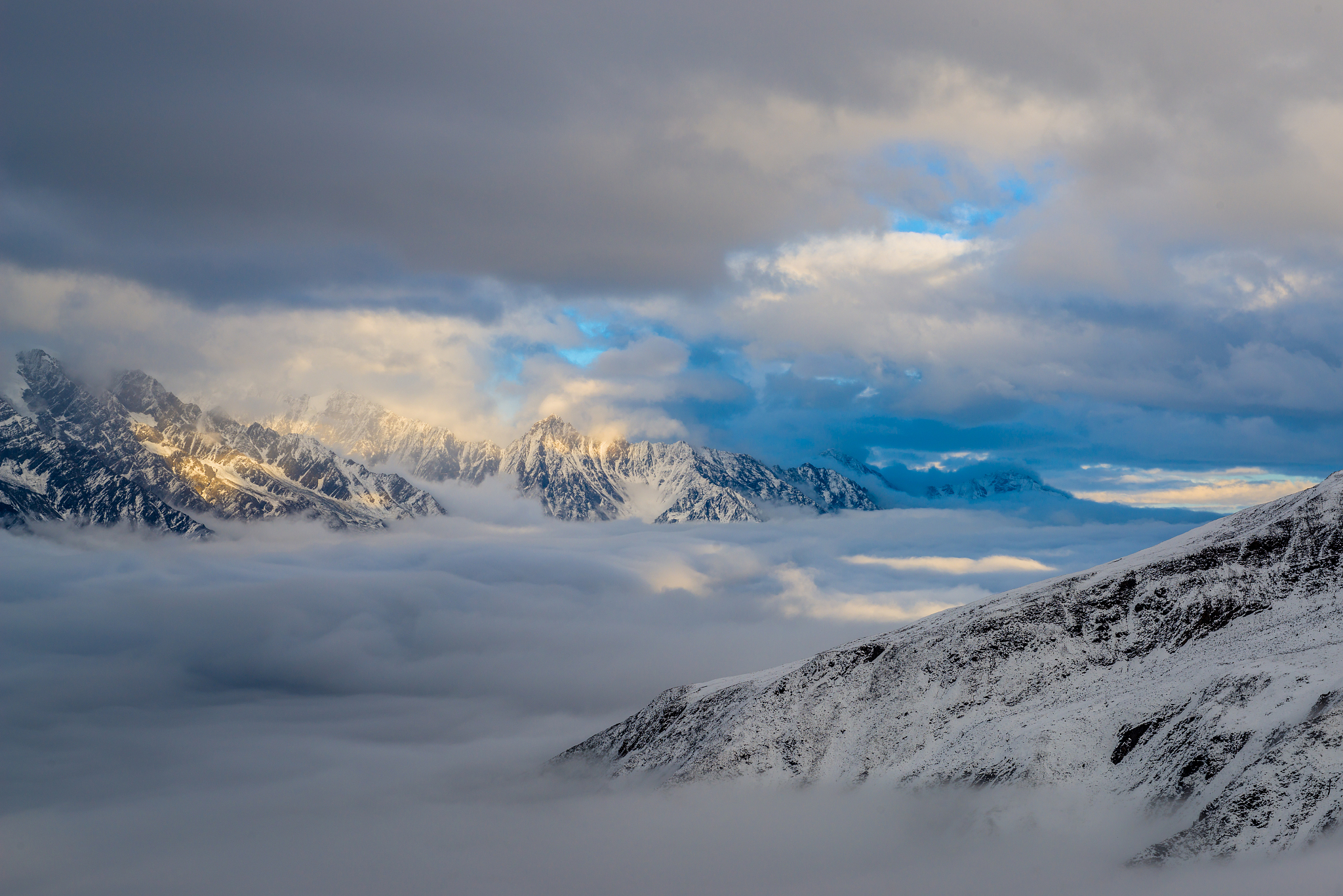 云南玉龙雪山的雪域风光,是否让你叹为观止?