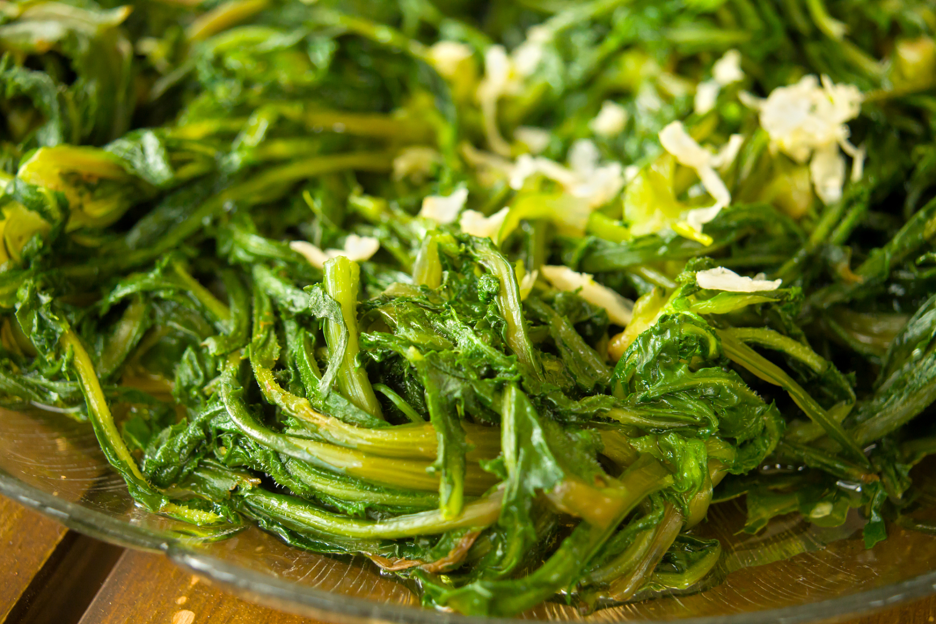 面条菜含有丰富的植物纤维素和酸性成分,能够促进消化,通便减肥