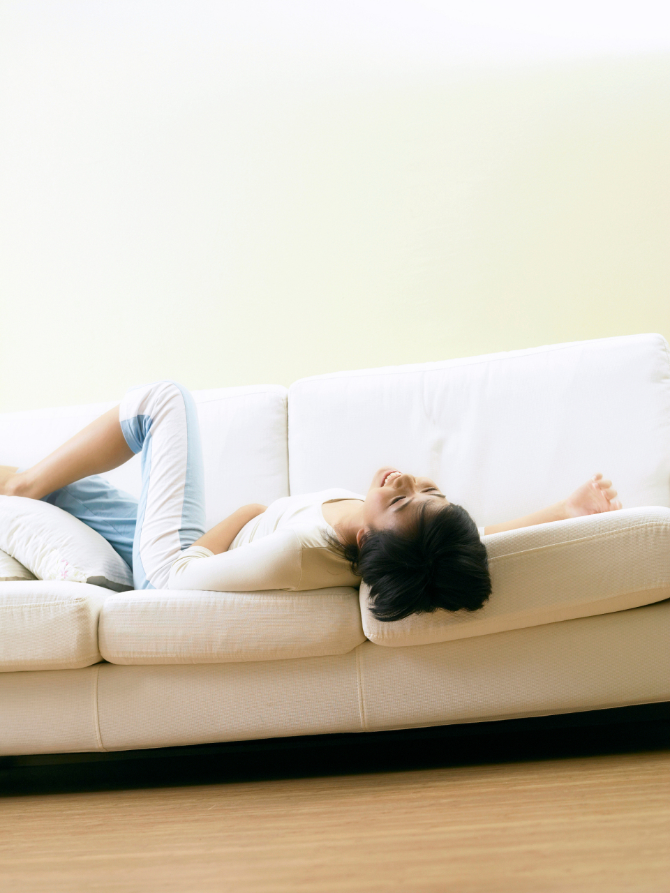 当你总是在沙发上睡着时会发生什么?