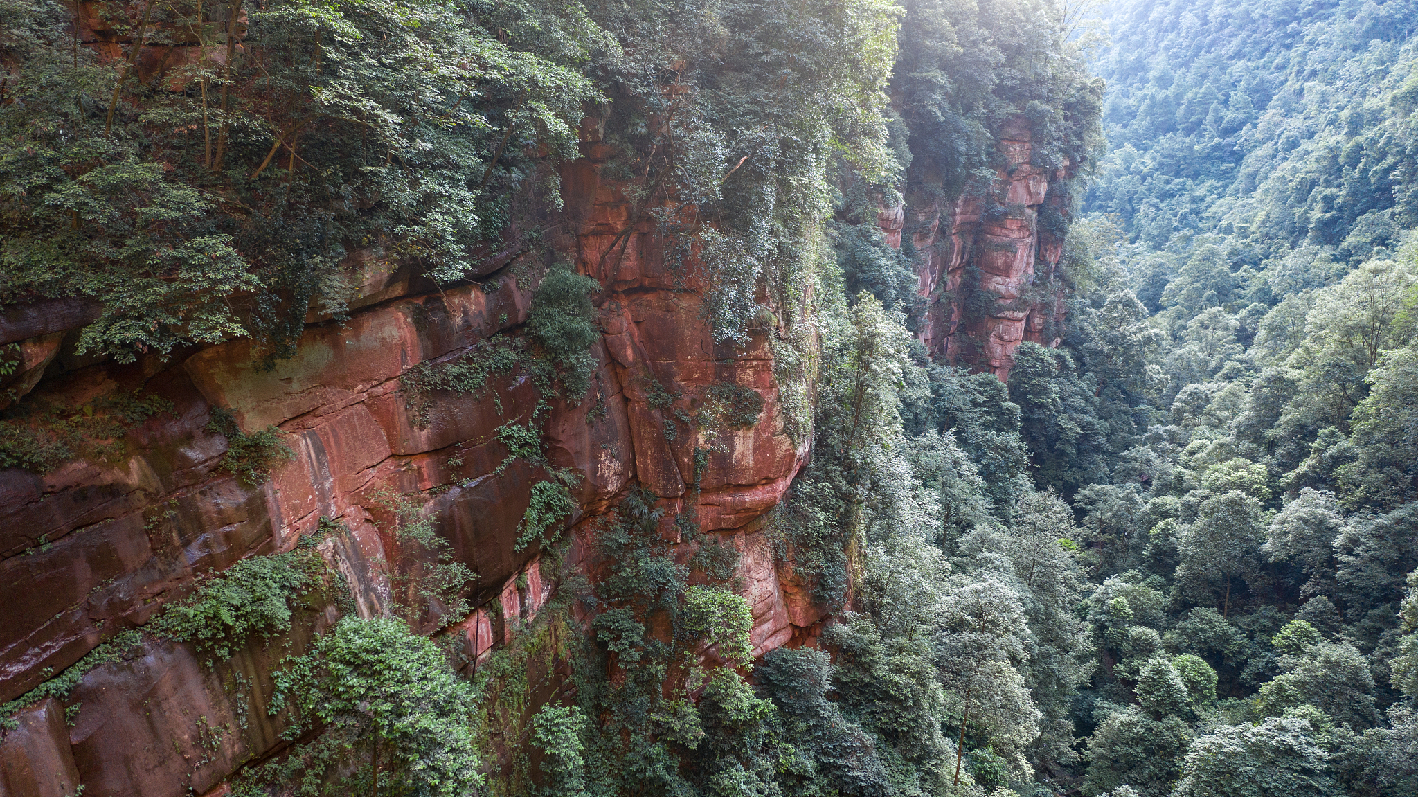 重庆綦江古剑山,净音寺祈福,丹霞地貌拍照,綦江