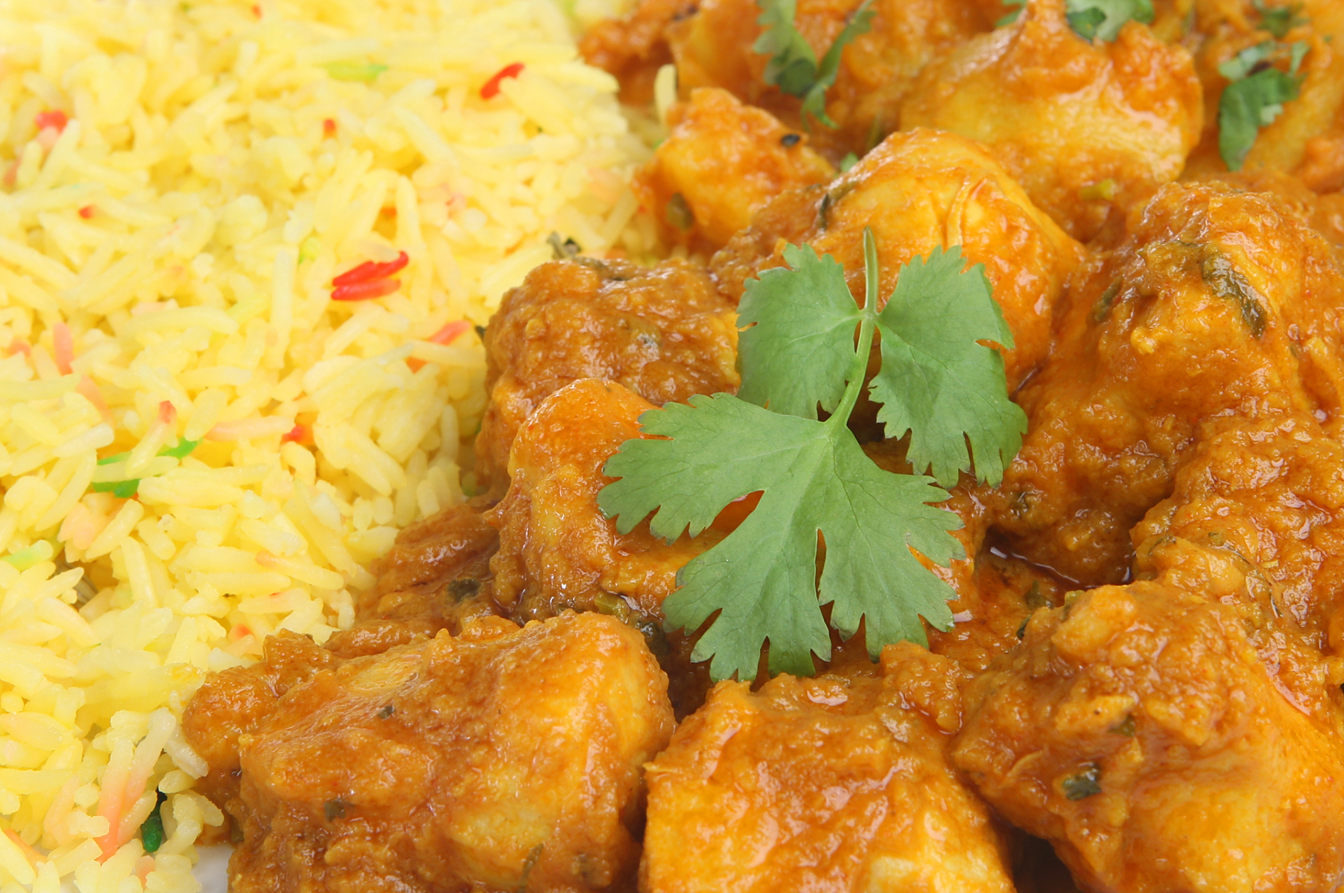 印度咖喱鸡(indian chicken curry)是一道充满浓郁香料和丰富口感的