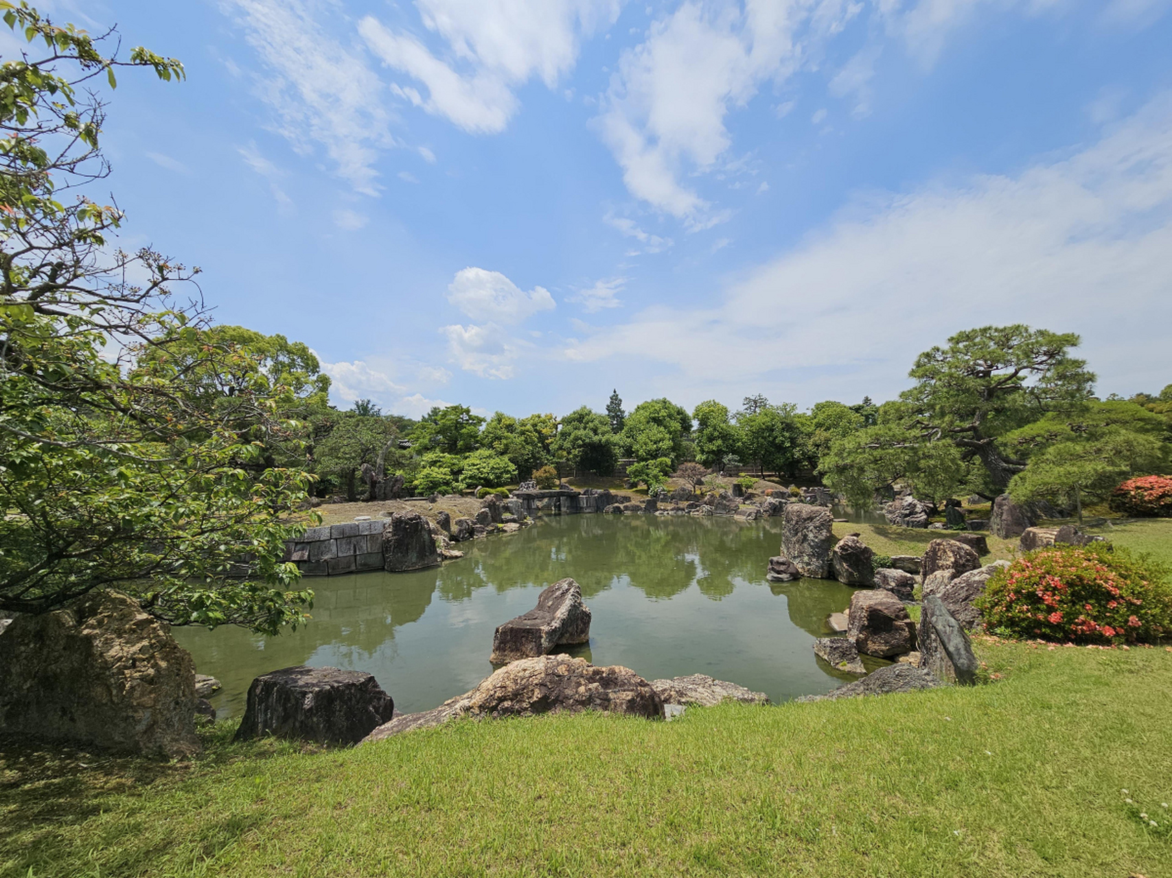 复兴岛公园,一个充满历史感和自然美的地方.