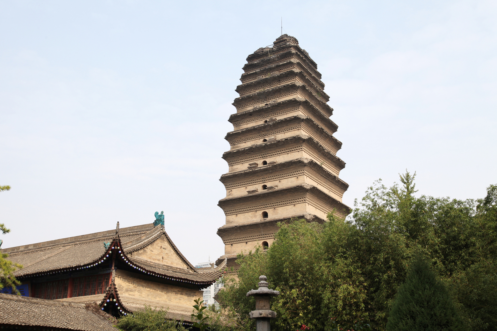 [原文:西安钟楼附近的景点都有哪.