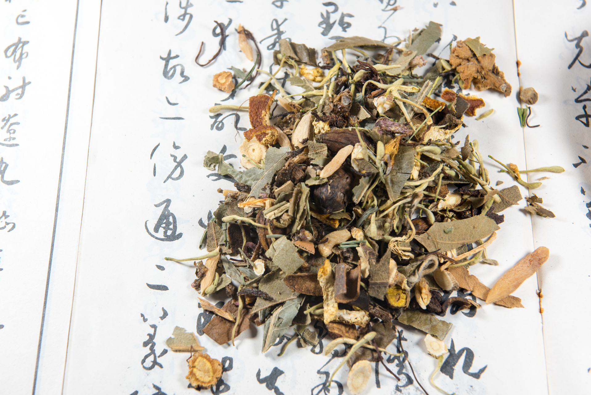 35岁以下男人的问题好办,最简单的就是做好疏通和补阳.