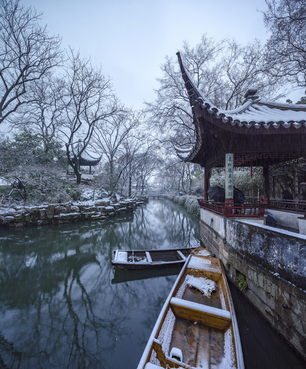 扬州个园以竹为名,雪后的个园更是别有一番韵味.