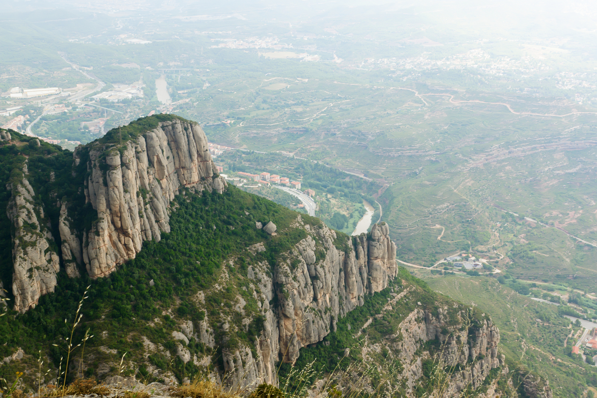 天脊山:太行山之巅的壮丽与神秘  天脊山,位于山西省长治市境内,地处