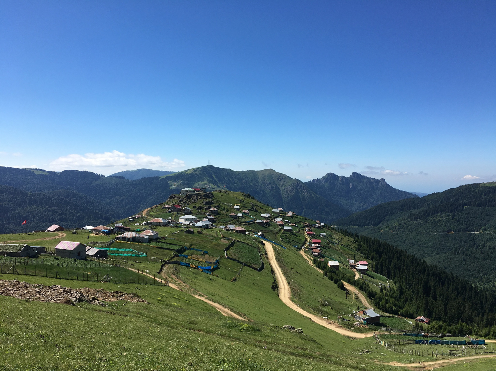 紫柏山风景区就像一片瑰宝,藏在陕西省汉中市留坝县境内