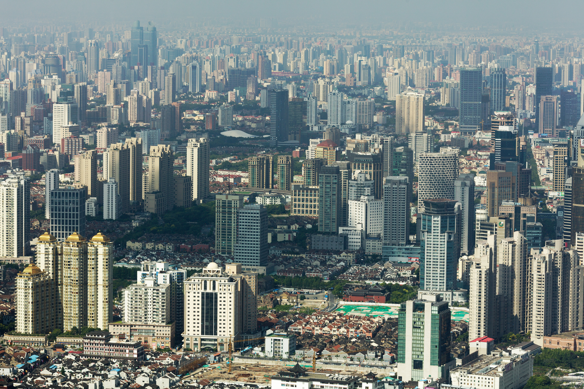 随着中国经济的不断发展,城市的变化也在不断地发生.