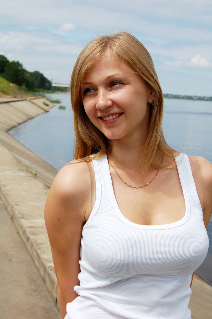 人均收入与物价  在2022年,荷兰的人均gdp达到了5.