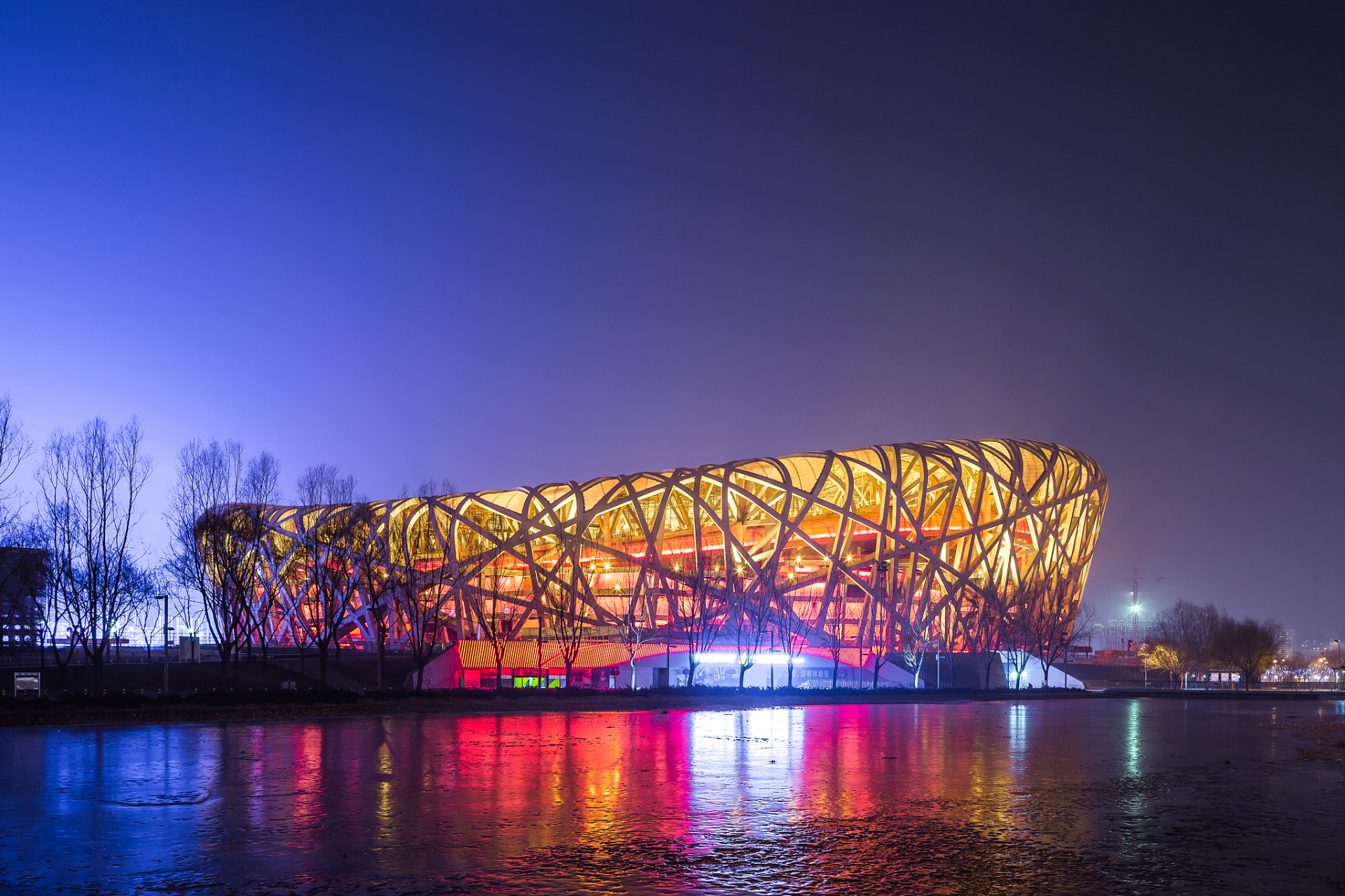 67亿元的北京奥运会主场馆鸟巢竣工 国家体育场(鸟巢)是2008年北京