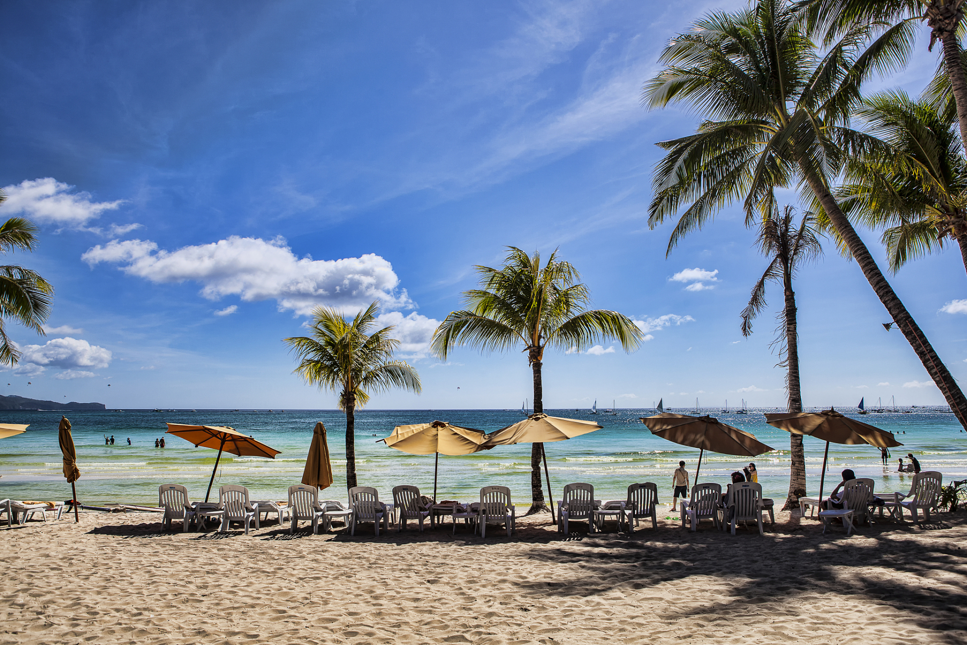 地处美国佛罗里达州以东的巴哈马是全球顶级的海岛度假地,拥有世界上