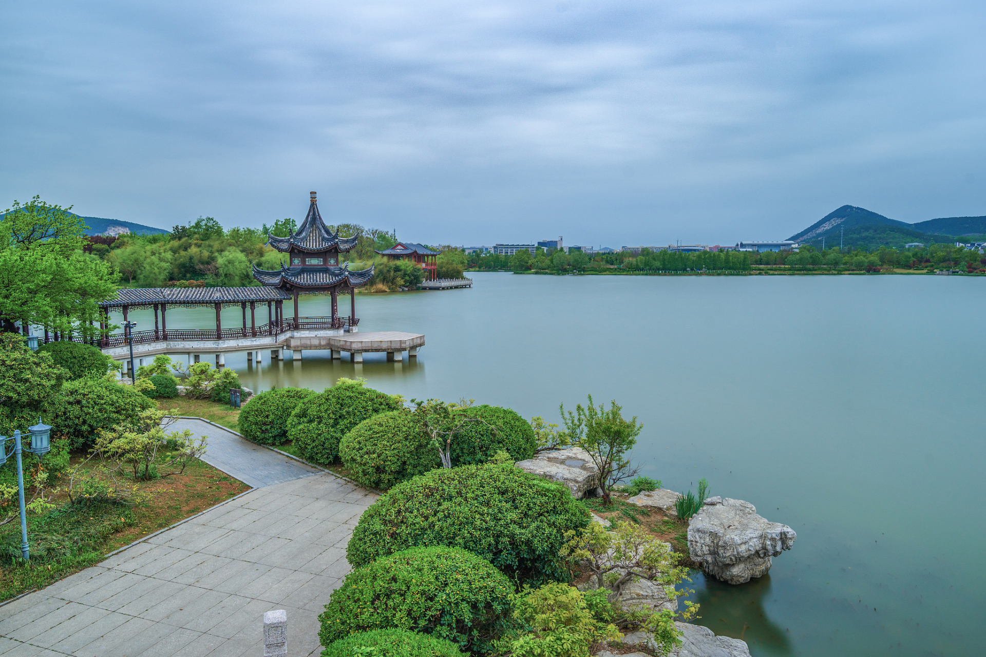 徐州云龙湖风景区    #旅游#  	徐州云龙湖风景区位于江苏省徐州市
