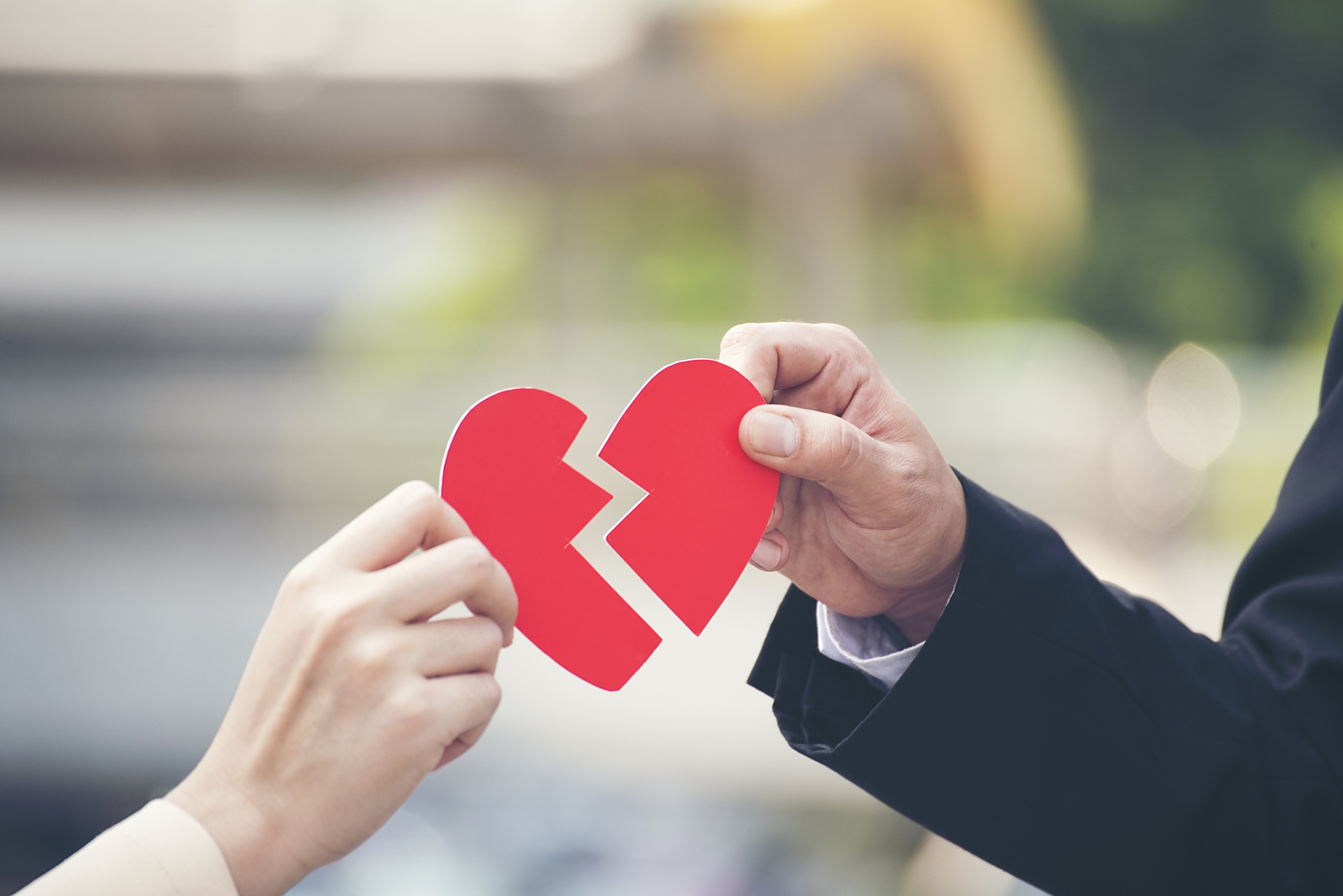 看了《再见爱人3》先导片,节目里老刘提离婚让我挺震惊的,而且他的