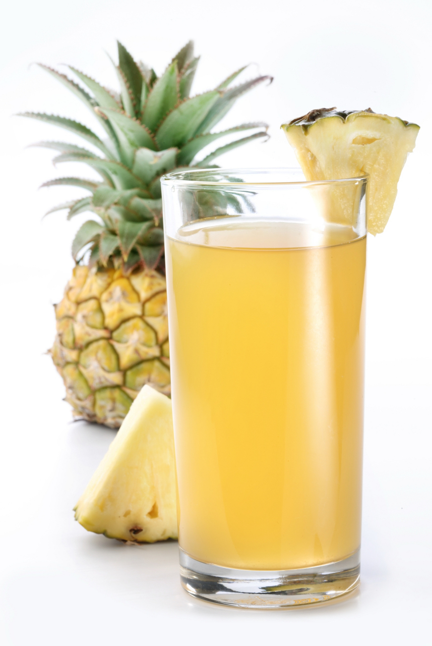 🍹我第一次尝试这款菠萝汁时,完全被它那鲜亮的色泽和清新的香气