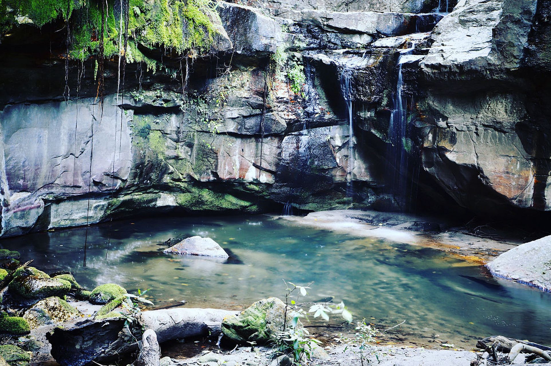 阳朔蝴蝶泉,位于桂林市阳朔县月亮山风景区"十里画廊"的精华旅游