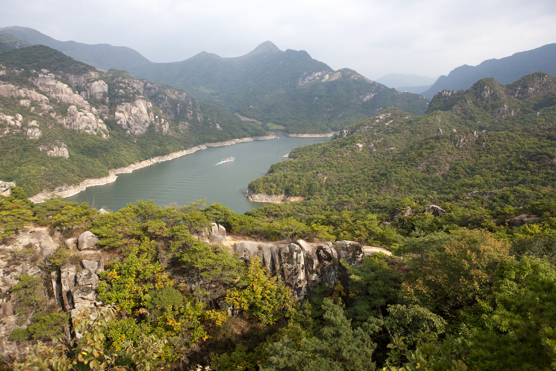 大孤山国家森林公园,辽宁东沟县的一颗璀璨明珠,海岛风光与森林氧吧完