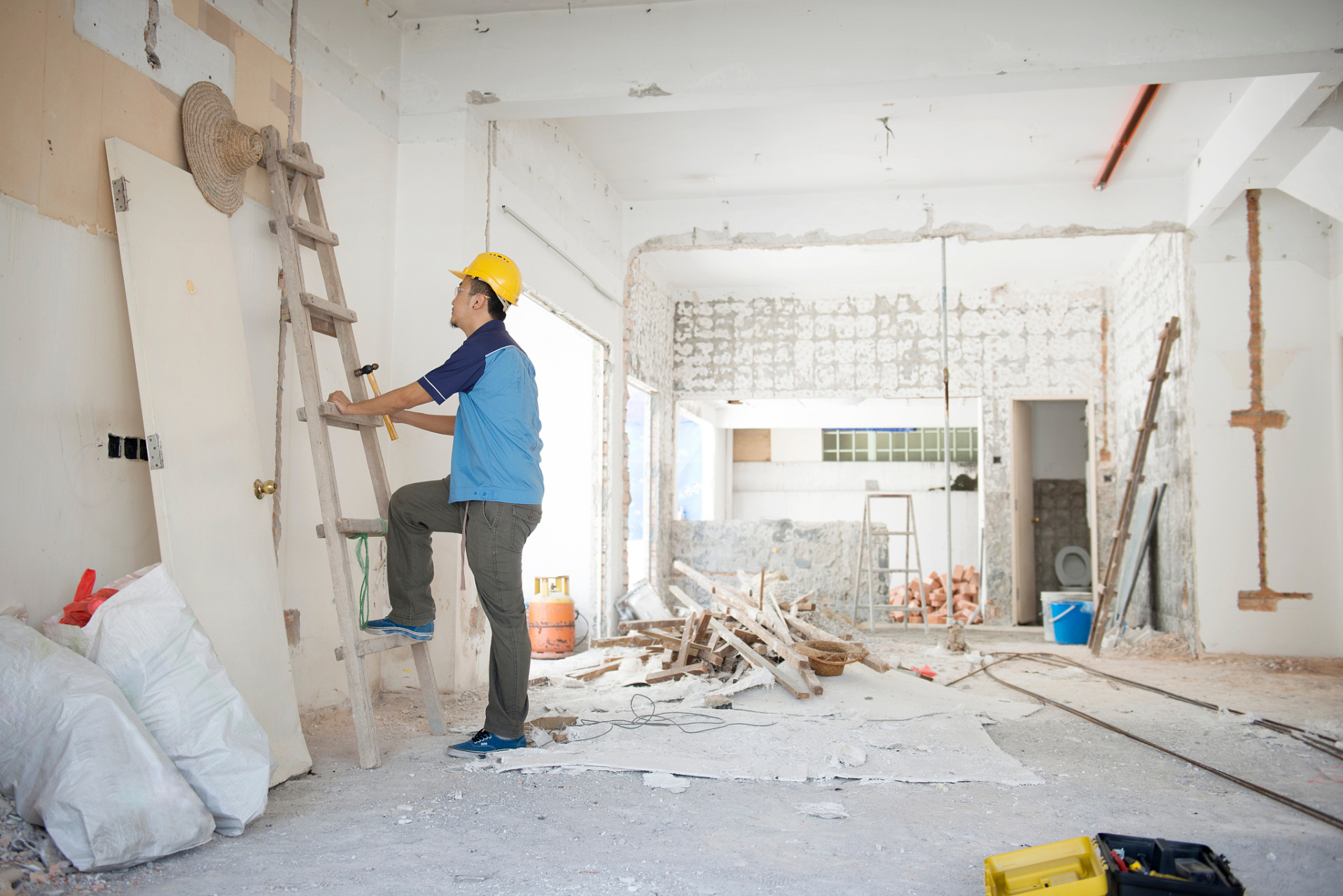 很多人装修的时候总会超出自己的预算,导致房子装修完弄得也心情不好