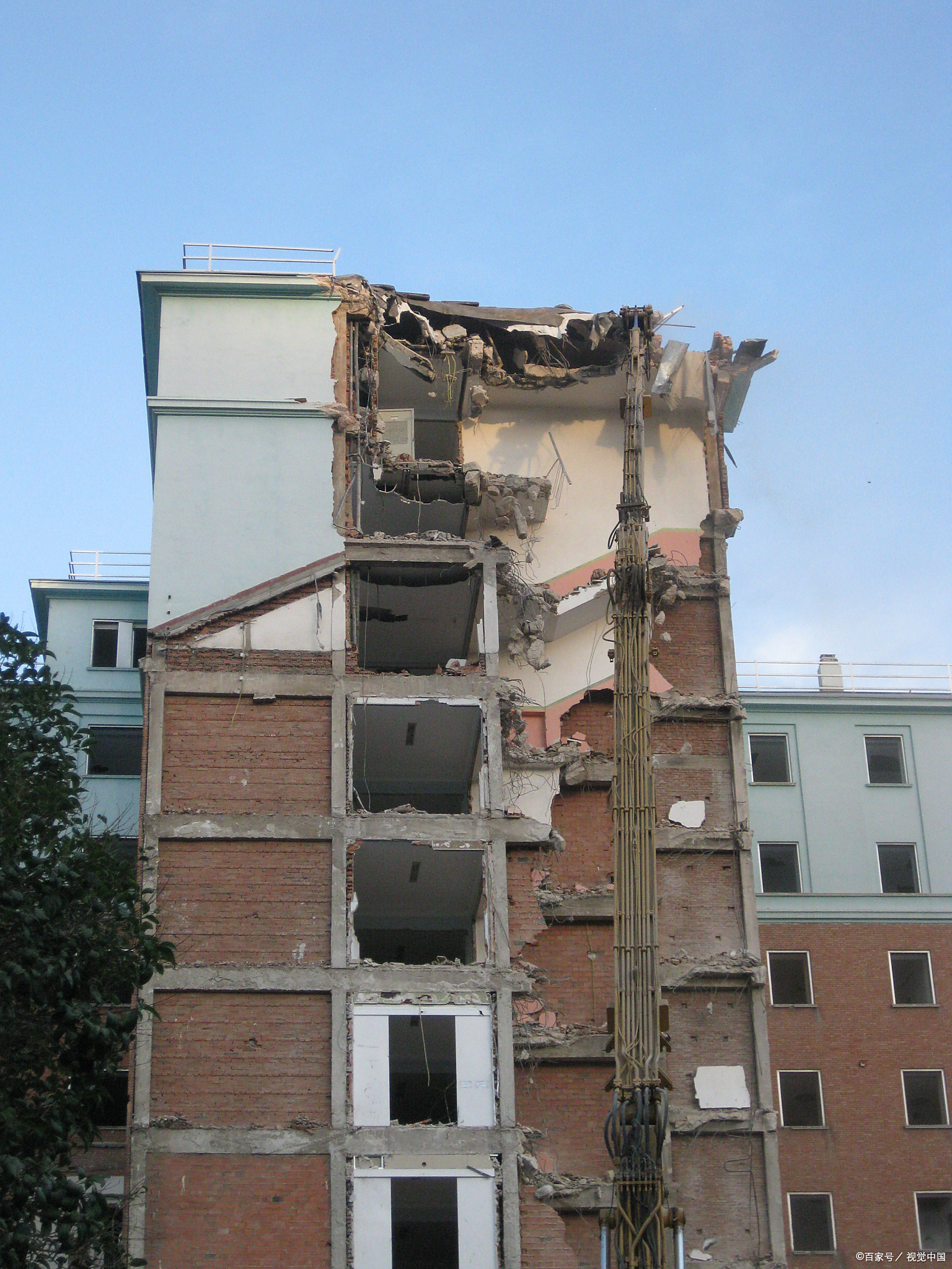 最高院:因历史因素未办产权登记,征收时不能直接认定为违建!