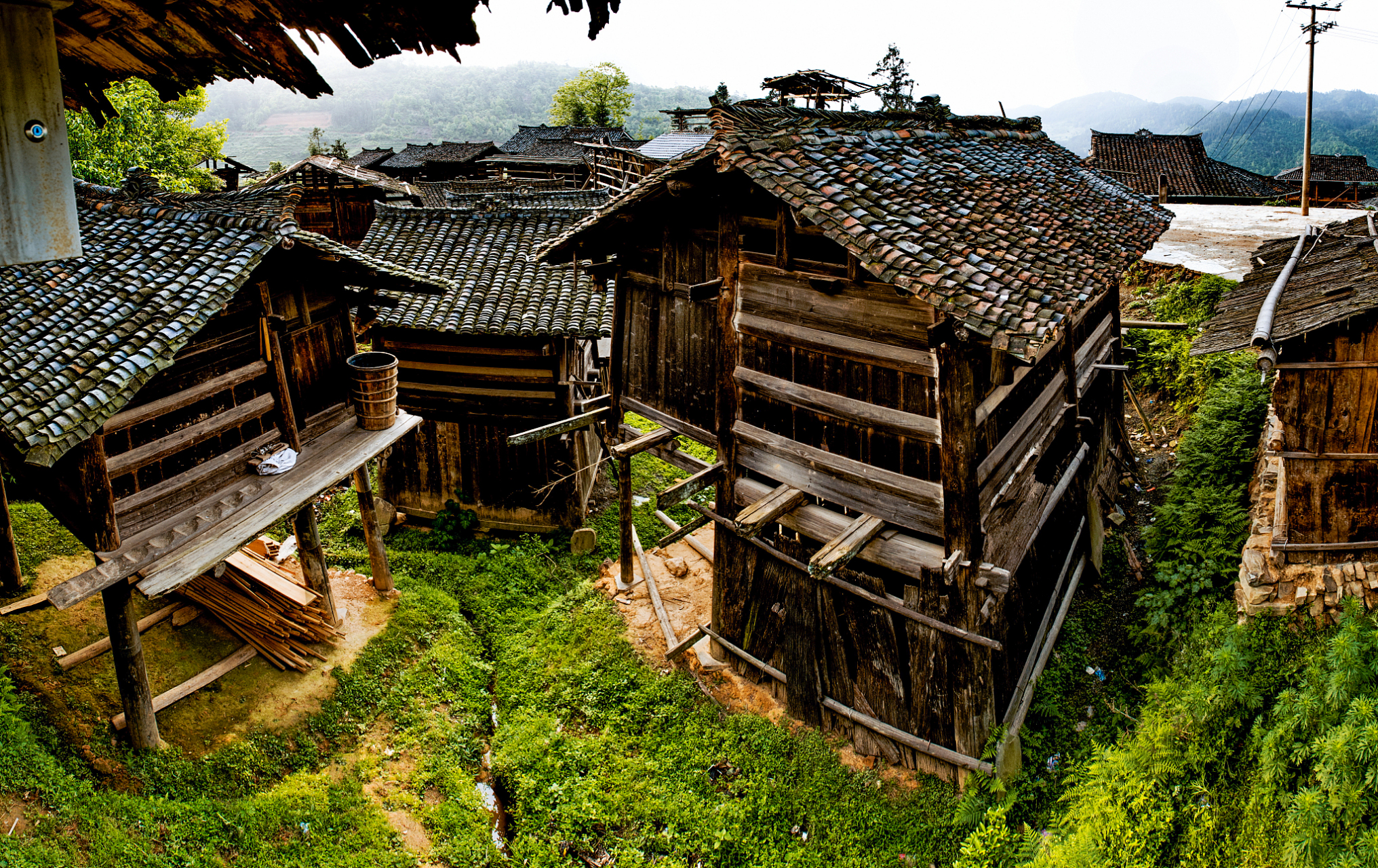 香粉乡雨卜景区是国家aaa级景区,位于广西融水苗族自治县香粉雨卜村