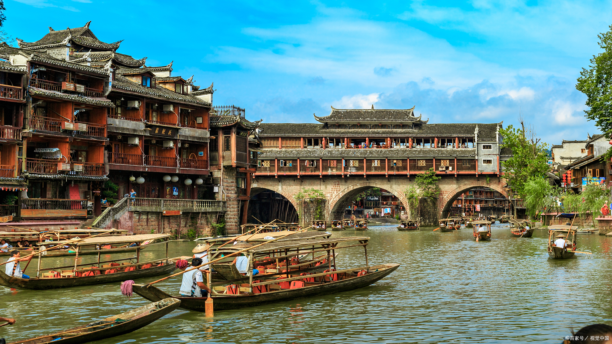 《边城》:翠翠,天保,傩送的爱情,为什么结局那么悲伤?