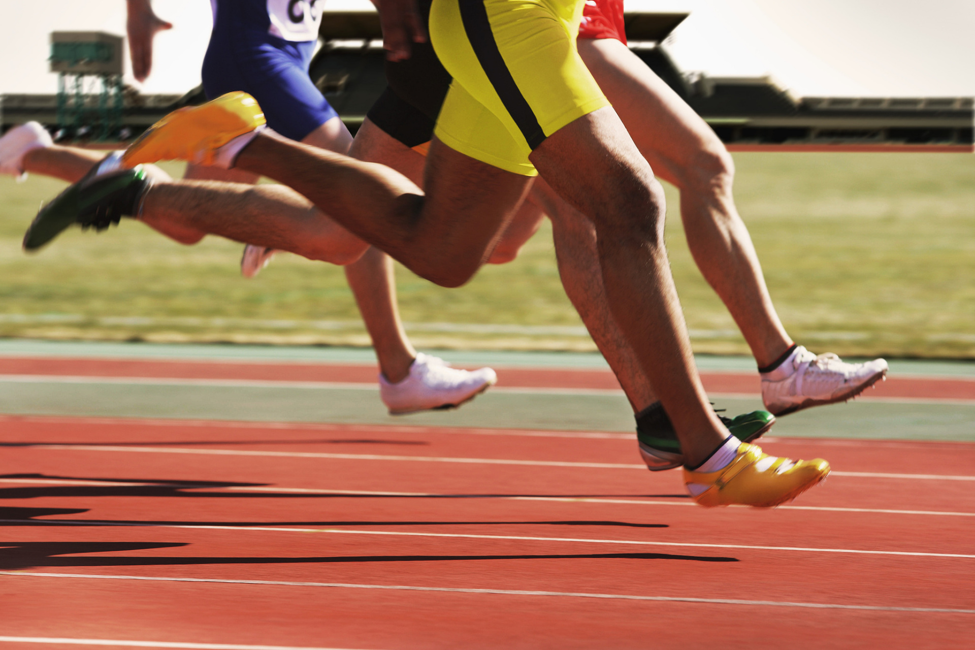 亚运进行时──400米短跑:速度与激情的碰撞 在田径赛场上,400米短跑