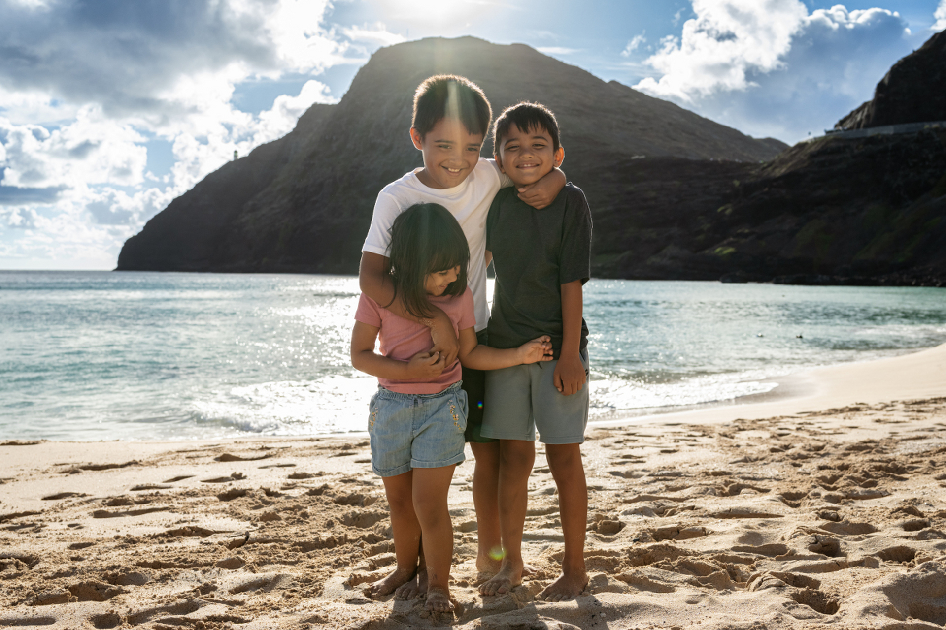 兄弟姐妹#  我们常说#我在2024等你# ,血浓于水,兄弟姐妹之间的亲殚