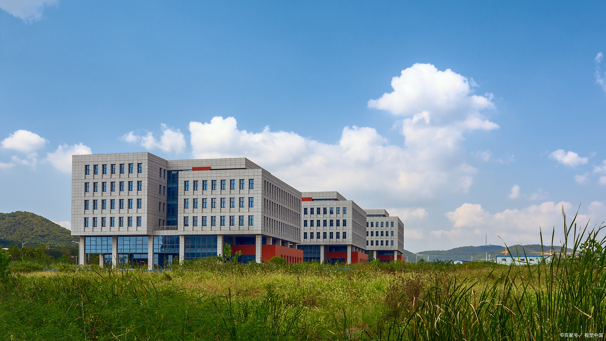 曹德旺先生创建的福耀科技大学国家承认吗?