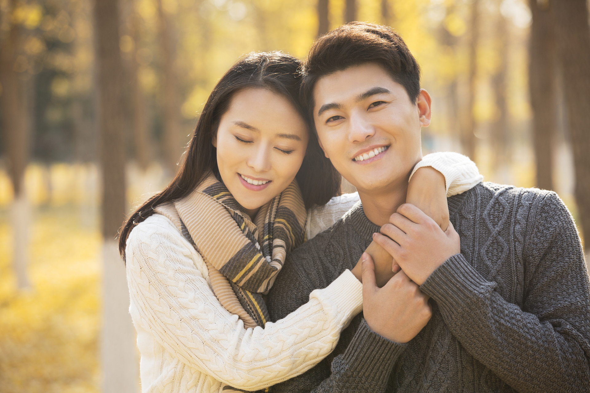 我是李锐,今年27岁,去年10月份刚跟老婆结婚.