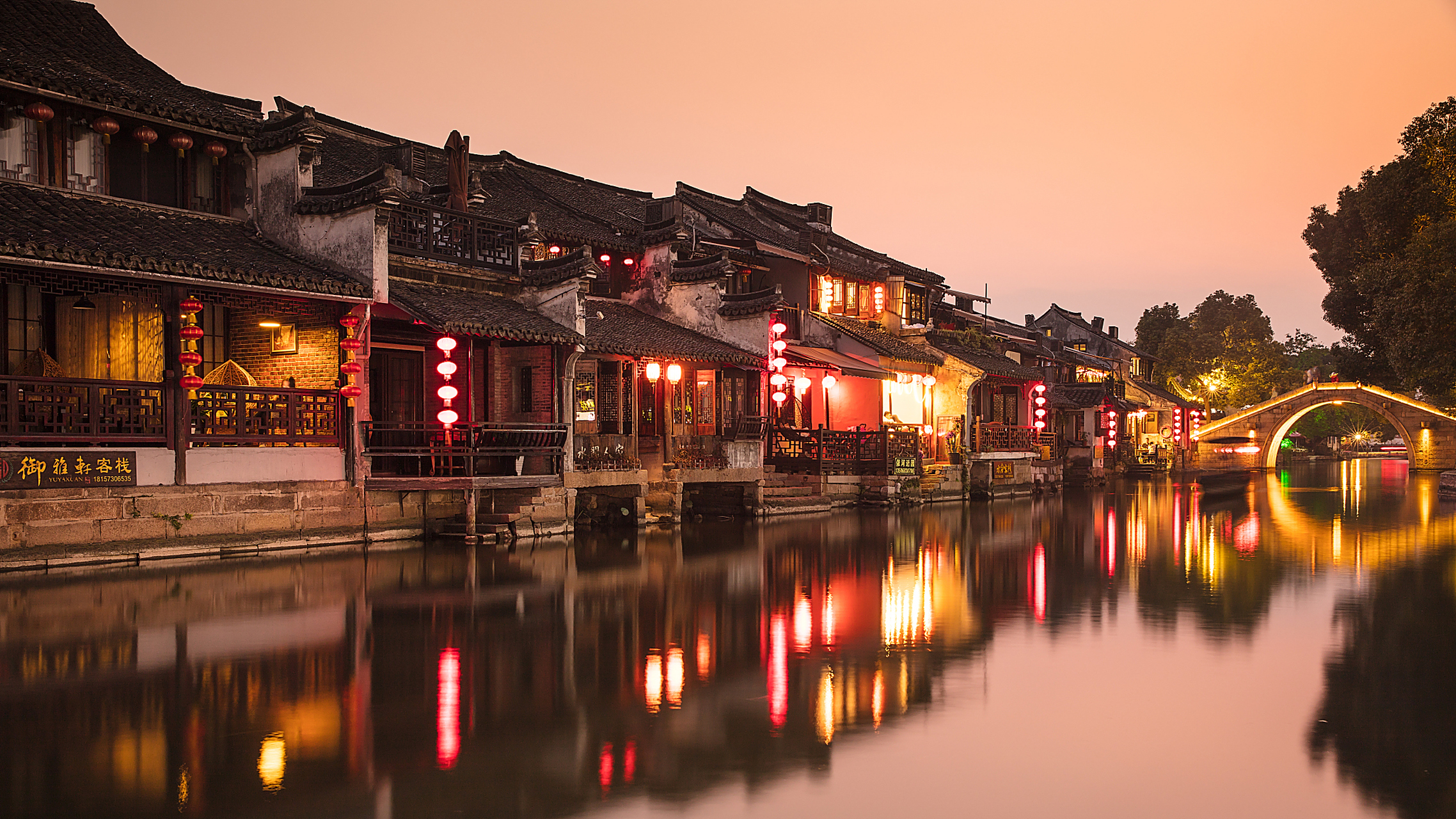 西塘,位于浙江省嘉兴市南部,是中国江南地区最具代表性的水乡古镇之一