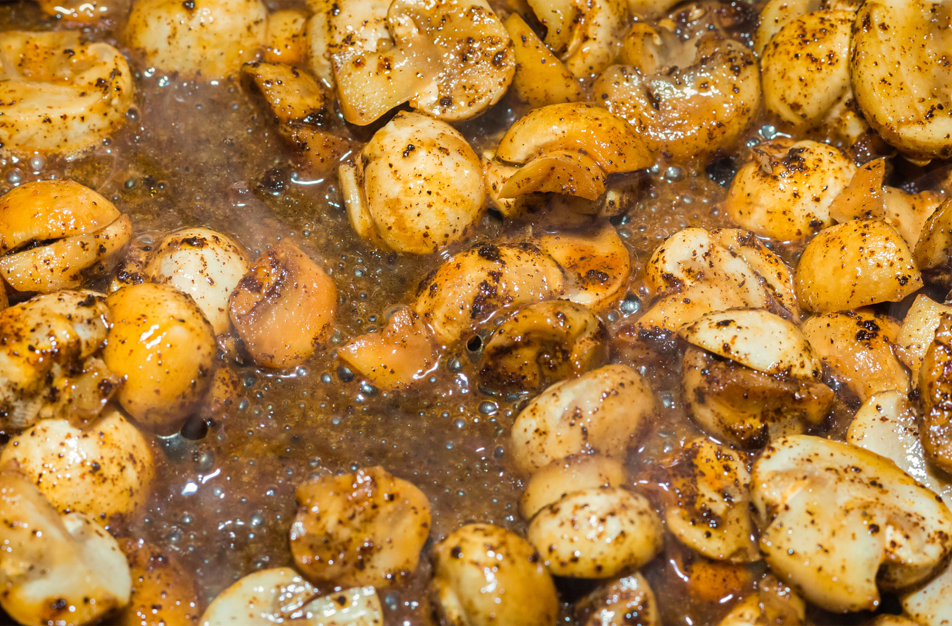 麻辣毛蛋,煎着吃,烤着吃,想怎么吃怎么吃![色]#麻辣美食#