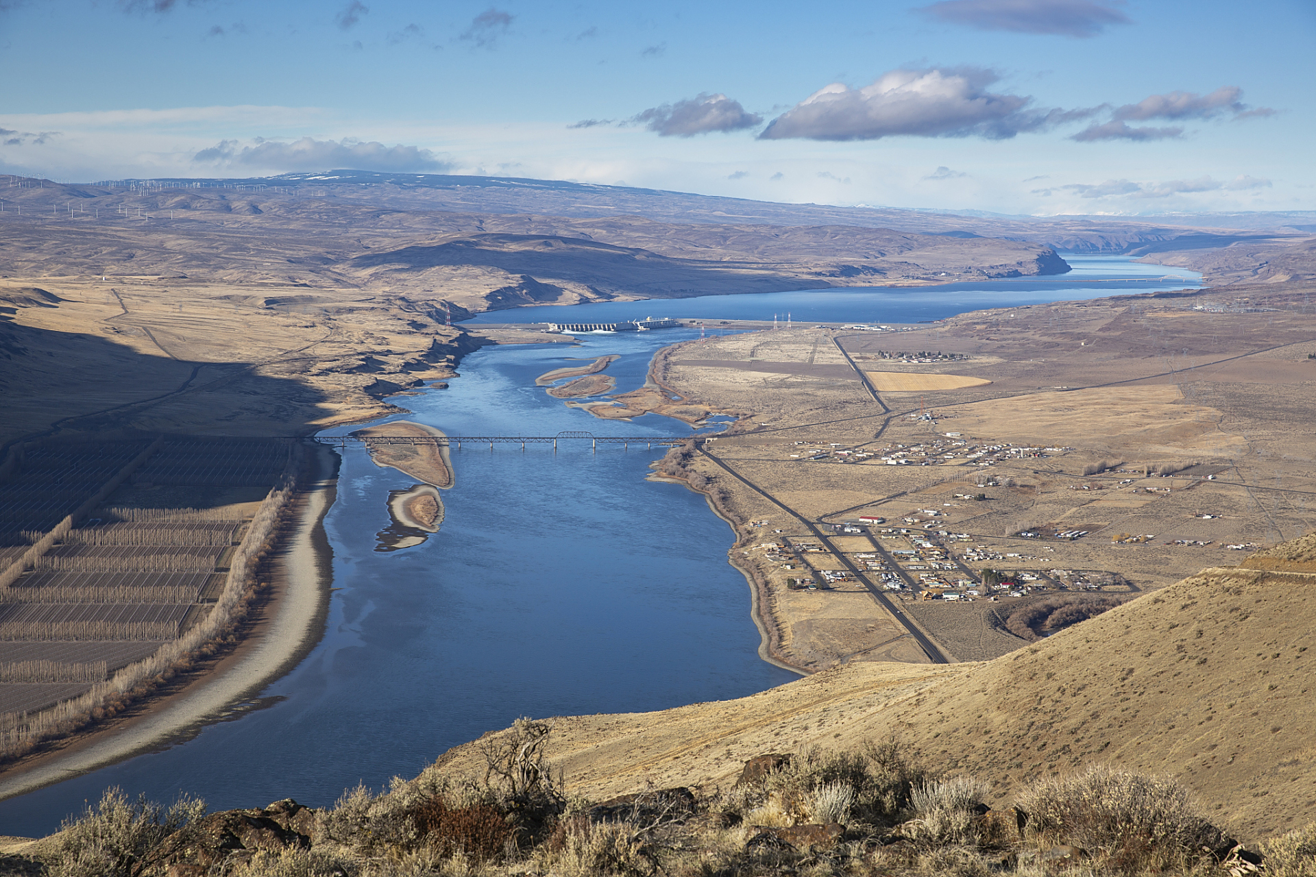 伊朗与阿富汗争水权爆发武装冲突 伊朗与阿富汗塔利班政府27日因